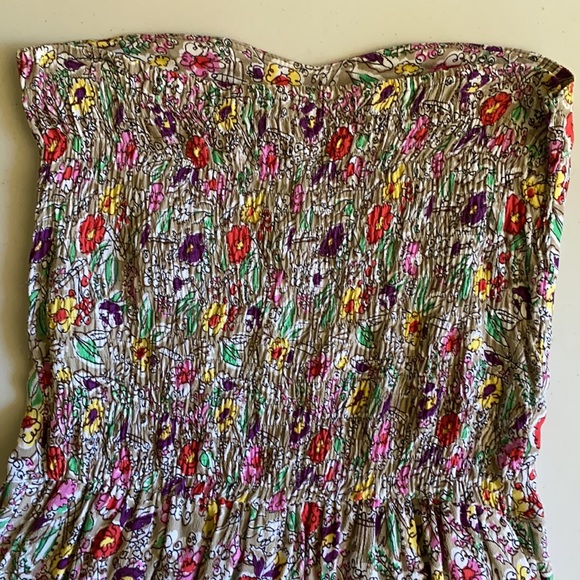 Strapless floral jumpsuit w/ pockets - Picture 5 of 10